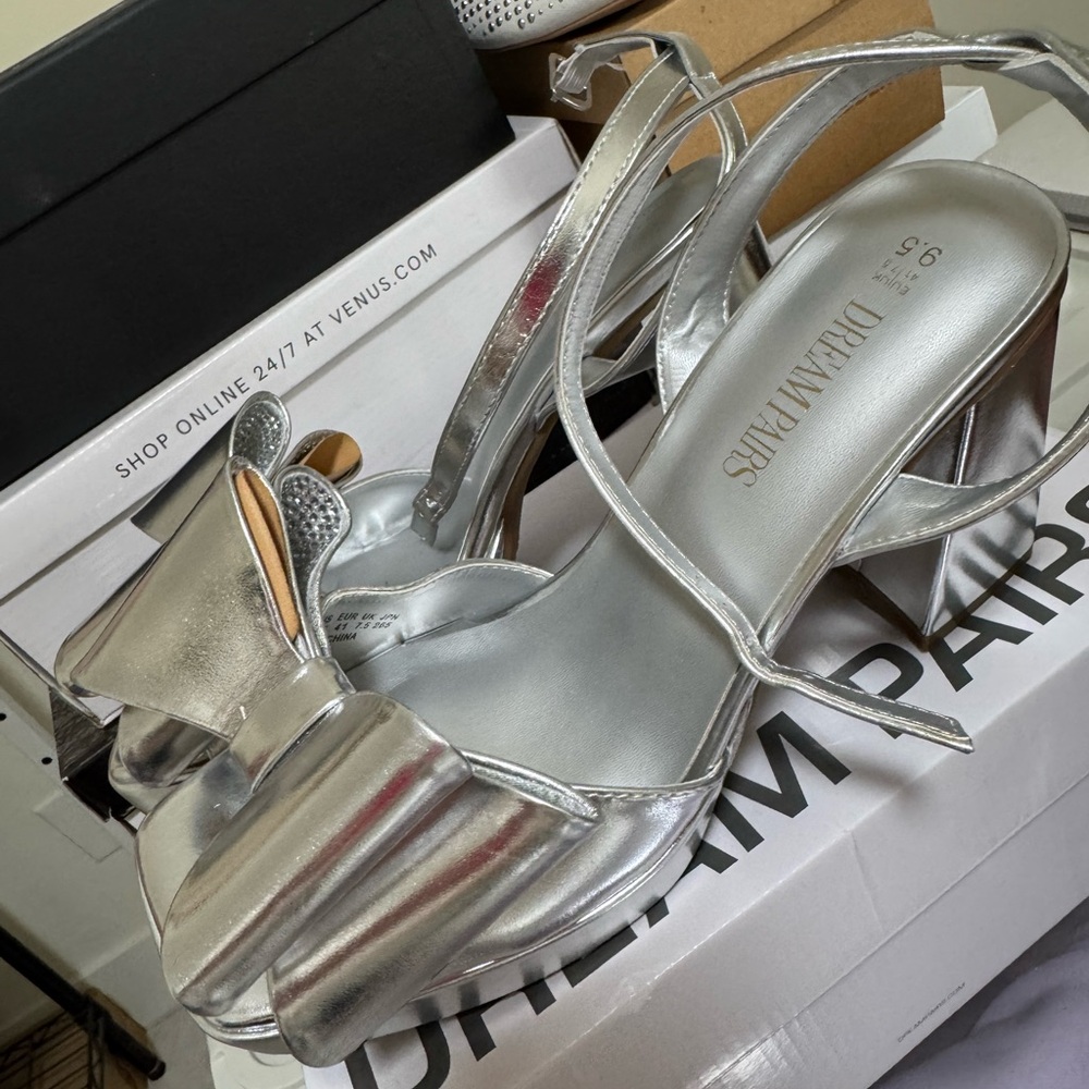 Dream Pairs Metallic Silver Women's Heels